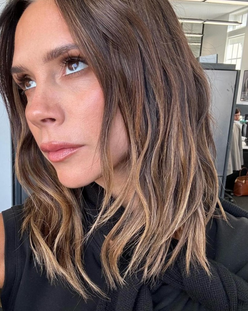A 2010s hairstyle was just revived by Victoria Beckham, and for some reason, it looks better than ever.