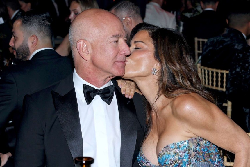 Jeff Bezos and Lauren Sánchez Shine in Sequins on a Glamourous Date Night in Cannes
