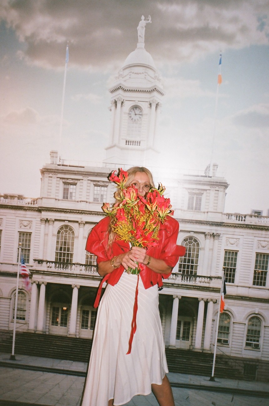 Designer Suzie Kondi Says "Yes" – Again — at a NYC Courthouse Wedding in a Chic Alaïa Dress After 17 Years